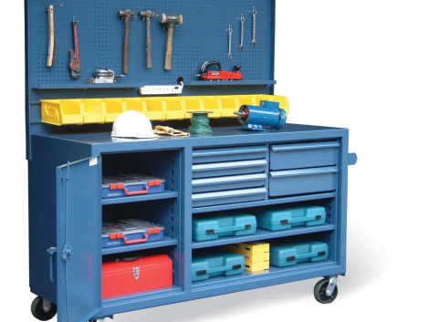 cabinet-workbench-with-accessories